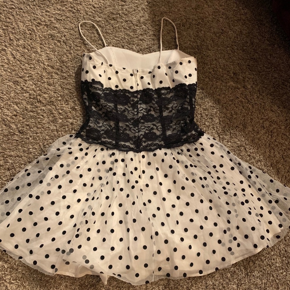 Dress - Picture 2 of 2